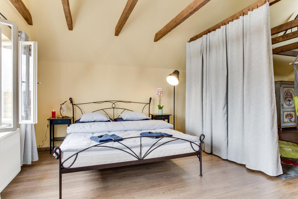 Amazing 5 Bedroom House Krumlov 82 - 4 Min Walk To Main Square Český Krumlov Exterior foto