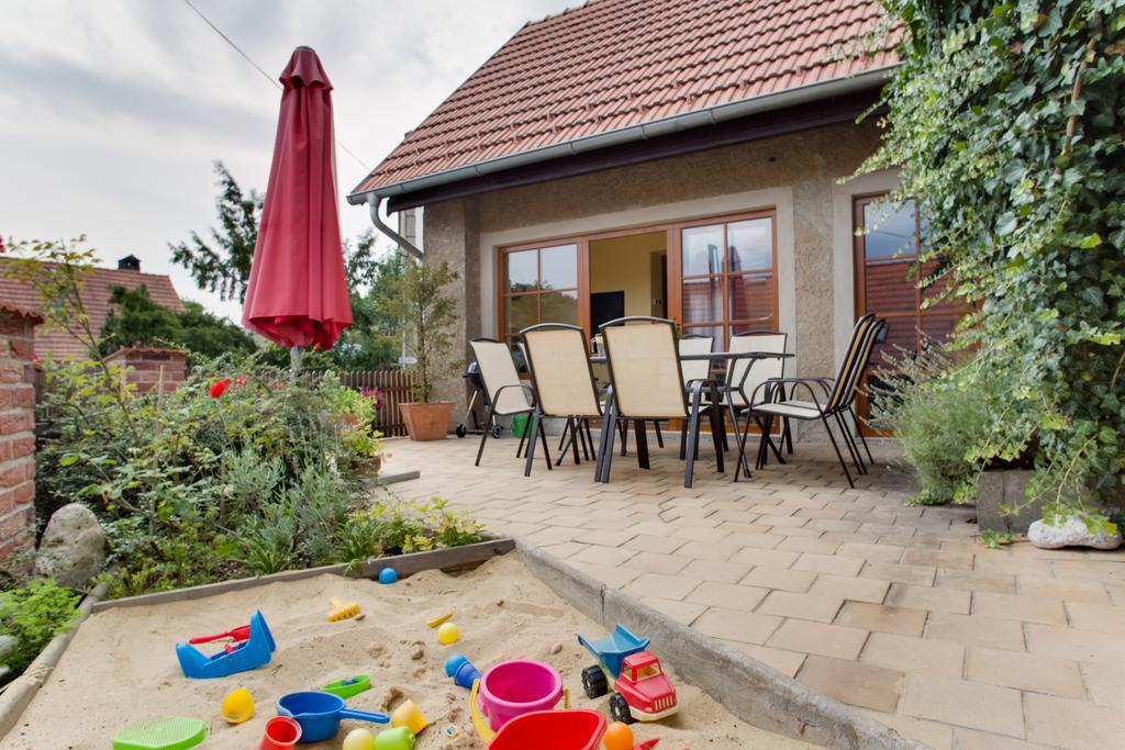 Amazing 5 Bedroom House Krumlov 82 - 4 Min Walk To Main Square Český Krumlov Exterior foto
